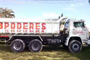 Caminhão Caçamba